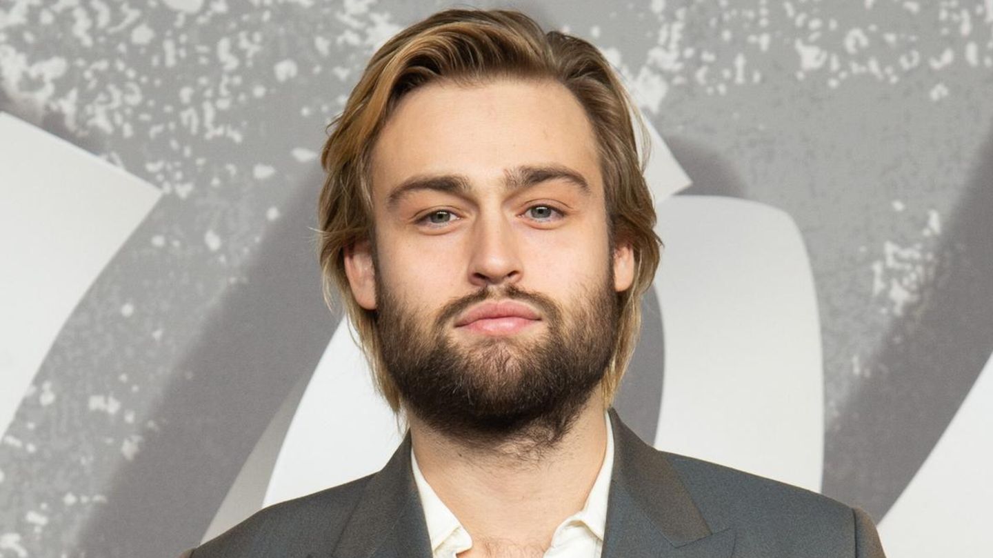 Douglas Booth Starporträt, News, Bilder GALA.de