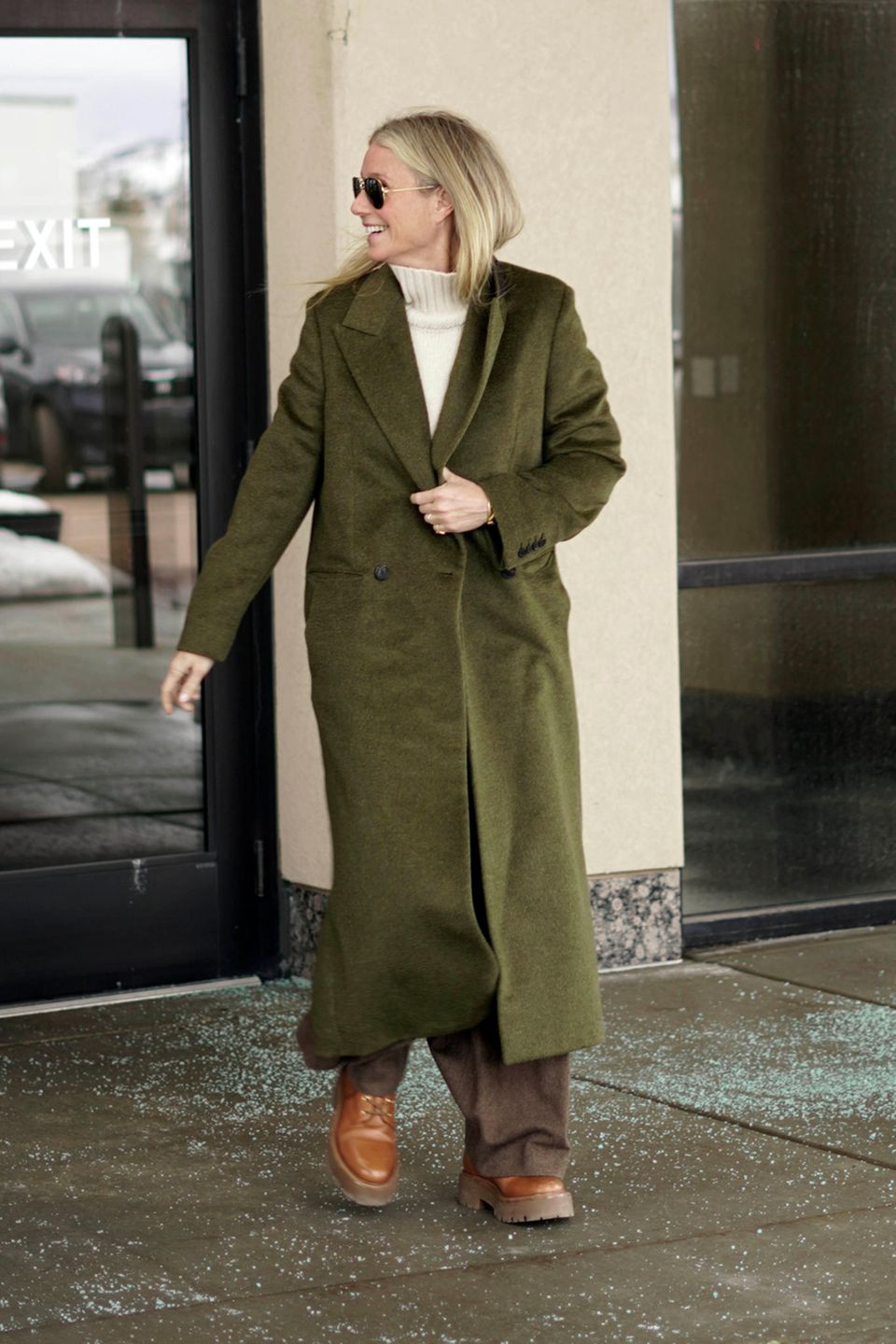 Gwyneth Paltrow zeigt sich aktuell ebenfalls gerne in leisen Luxus-Pieces.