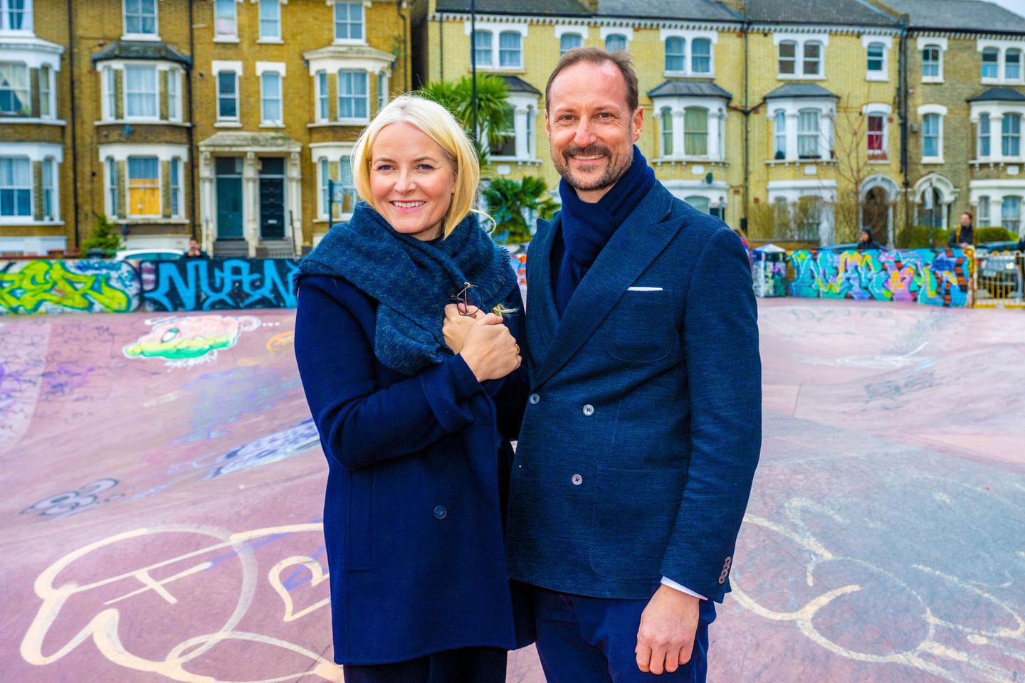 Prinzessin Mette-Marit + Prinz Haakon: Neue TV-Doku Zeigt Sie Selten ...