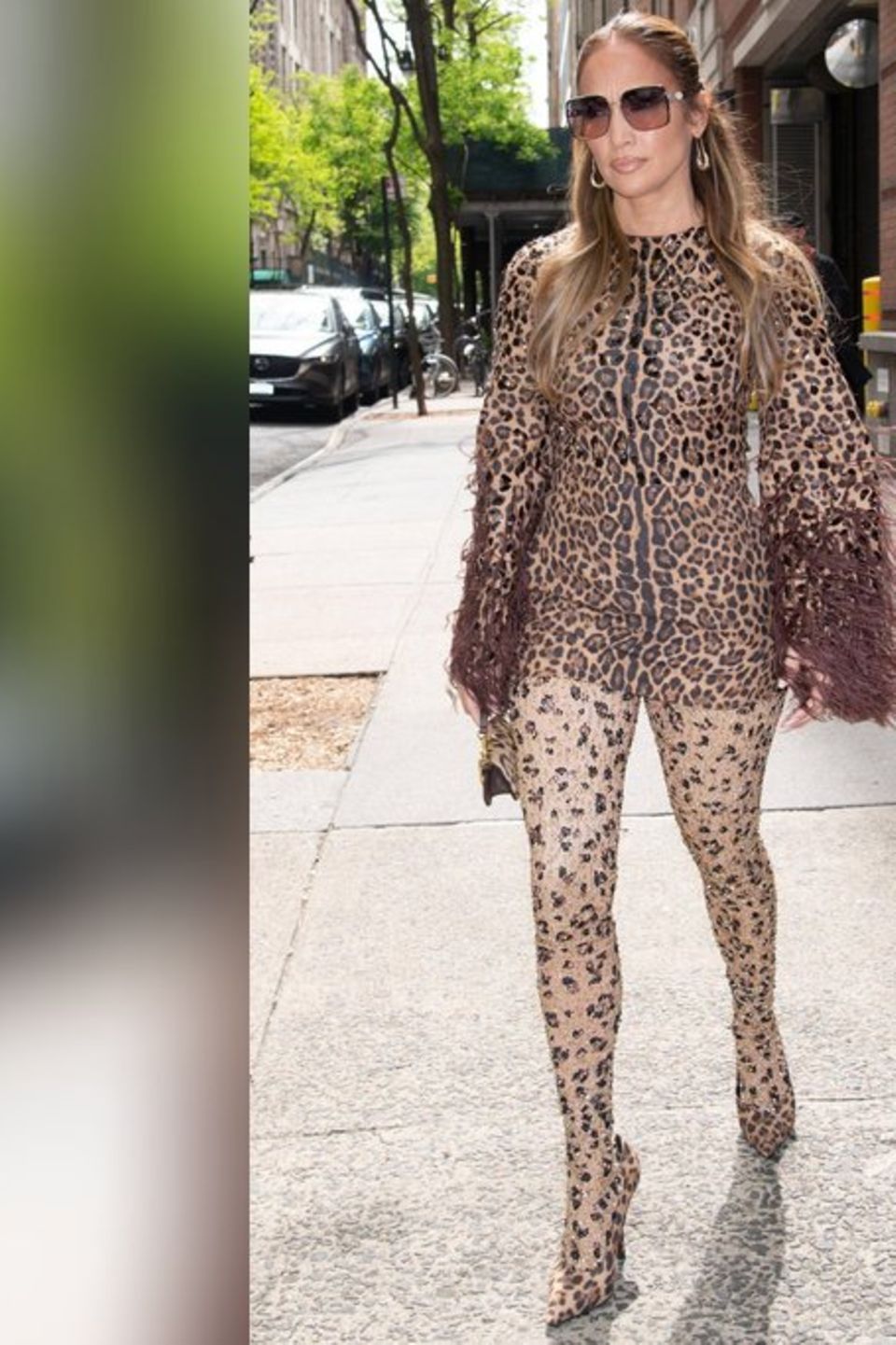 In einem Leoparden-Look von Valentino Couture zeigte sich Jennifer Lopez in New York.