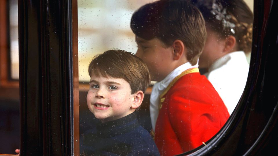 Prinz Louis in der Kutsche auf dem Weg zum Buckingham Palast