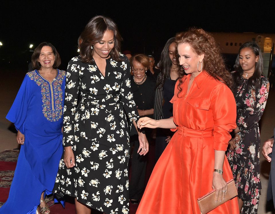 Prinzessin Lalla Salma: Prinzessin Lalla Salma bei einem Empfang zu Ehren von First Lady Michelle Obama am 28. Juni 2016 in Marrakech, Marokko. Prinzessin Lalla Salma bei einem Empfang zu Ehren von First Lady Michelle Obama am 28. Juni 2016 in Marrakech, Marokko.