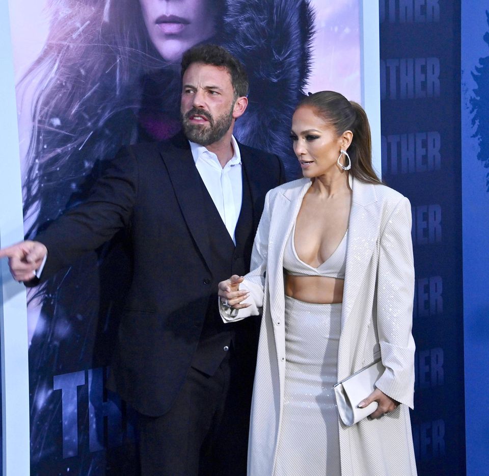 Ben Affleck und Jennifer Lopez bei der "The Mother"-Premiere am 10. Mai 2023 in Los Angeles.