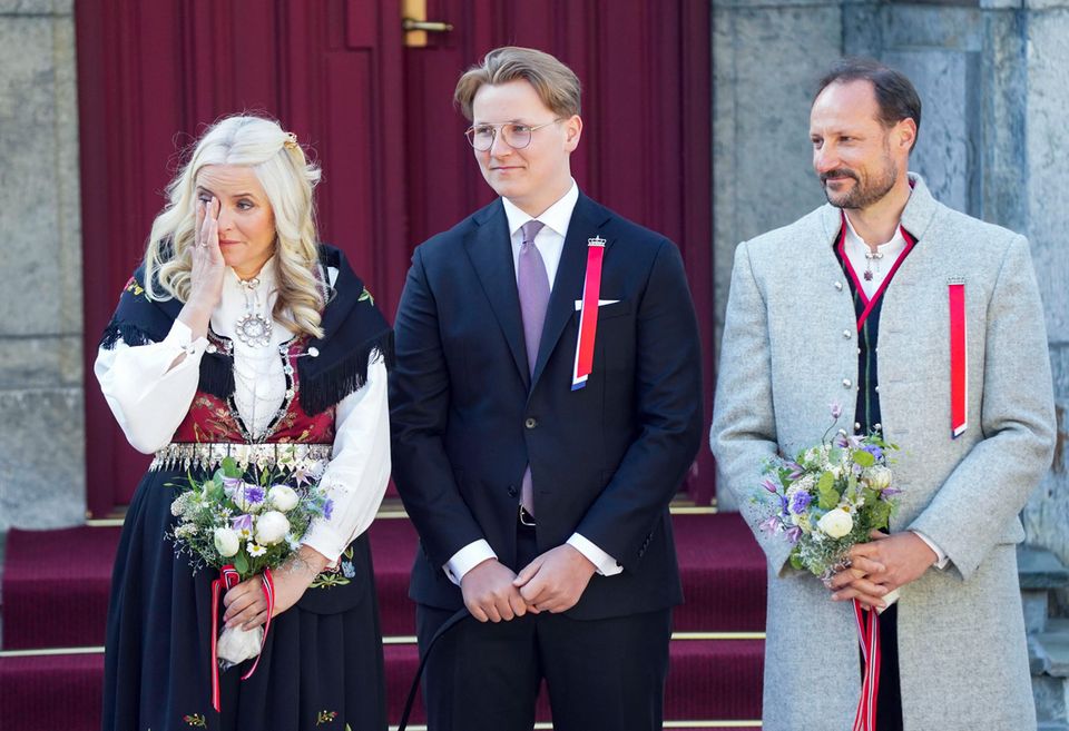 Аморе роял. День Норвегии. День Конституции в Норвегии фото 2023. Amore Royal.