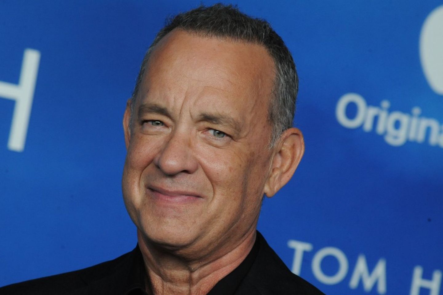Schauspieler Tom Hanks sagt, dass er dank künstlicher Intelligenz auch nach seinem Tod noch in Filmen auftreten könne.
