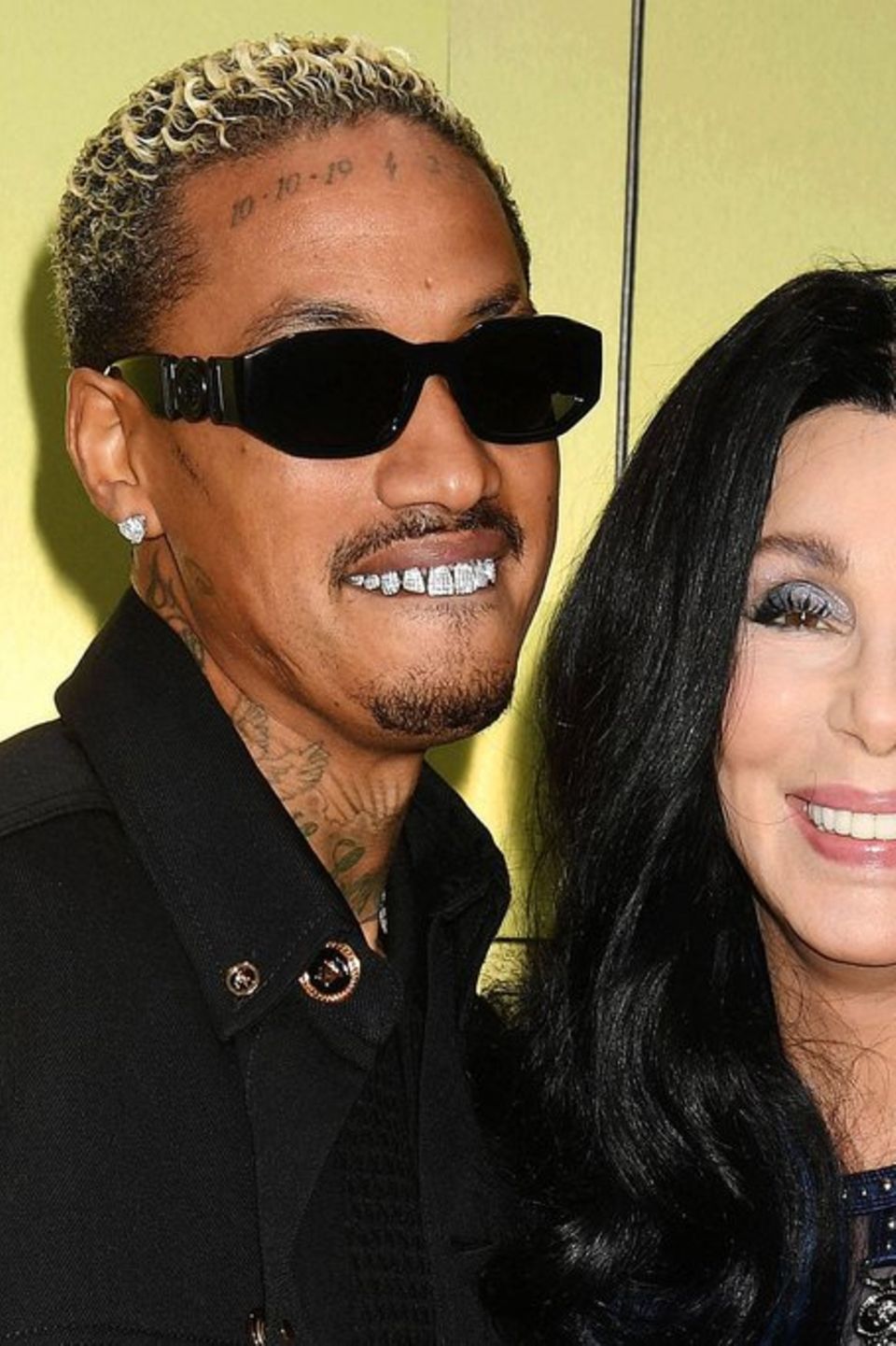 Cher und ihr 40 Jahre jüngerer Partner Alexander "A.E. Edwards haben sich mittlerweile getrennt.