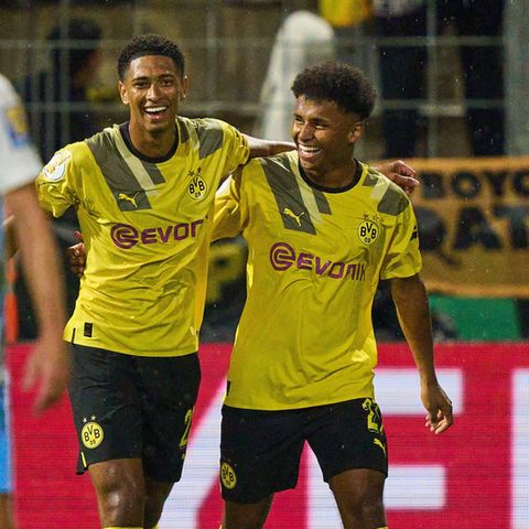 Krönt sich Borussia Dortmund um Jude Bellingham (l.) und Karim Adeyemi zum Meister?