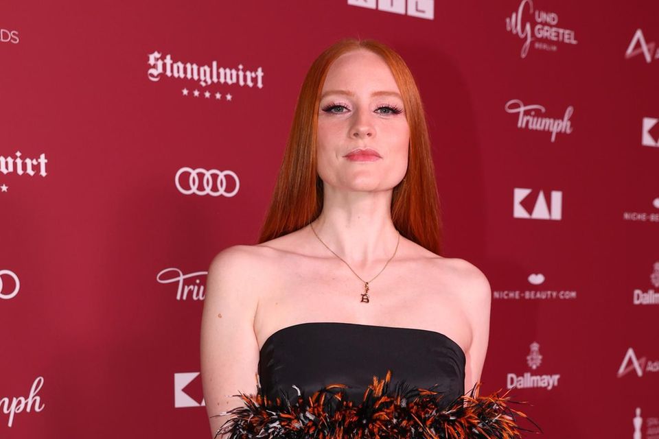 Barbara Meier In Cannes lässt sie besonders tief blicken GALA.de