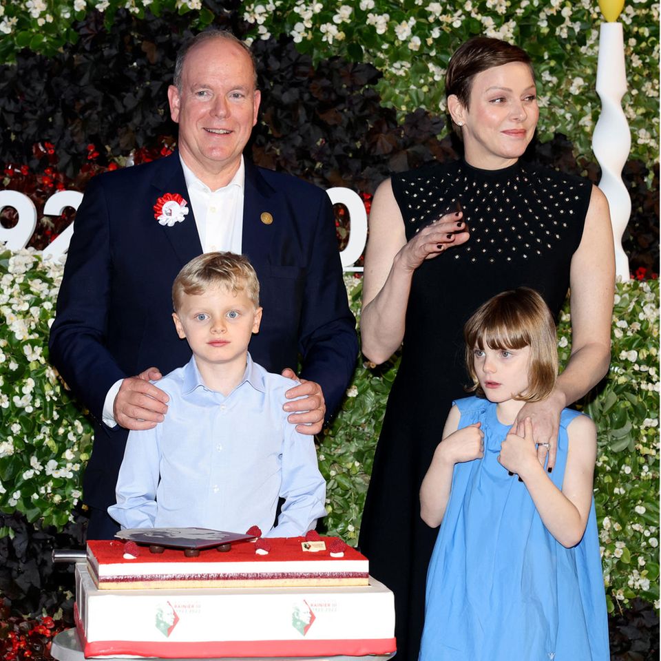 Fürst Albert und Fürstin Charlène mit ihren Kindern Prinz Jacques und Prinzessin Gabriella