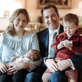 6. Juni 2023  Anlässlich der Taufe von Prinz François freuen sich Stéphanie und Guillaume von Luxemburg darüber, ein neues Familienfoto mit ihren Follower:innen auf Instagram teilen zu können. Wir gratulieren der herzoglichen Familie zu diesem besonderen Tag! 
