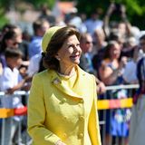 Königin Silvia genießt die schönen Momente während der Feierlichkeiten in Strängnäs. 