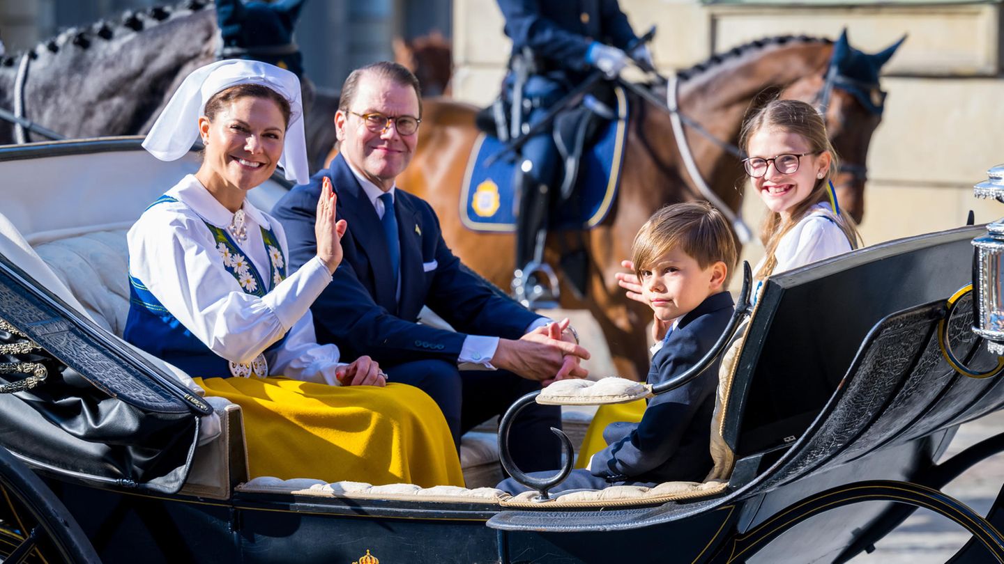 Schwedische Königsfamilie: Die Bilder zum Nationalfeiertag 2023 | GALA.de