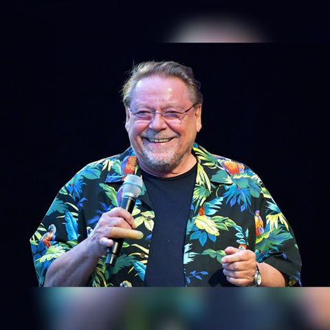 Seine bunten Hawaiihemden wurden zu seinem Markenzeichen. In den 80er-Jahren startete Jürgen von der Lippe seine Fernsehkarrie