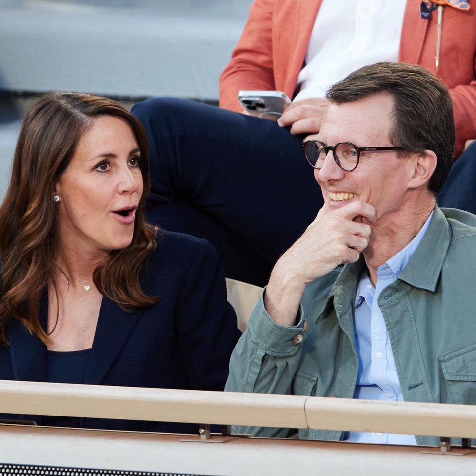 7. Juni 2023  Am Mittwoch feiert Prinz Joachim seinen 54. Geburtstag. Diesen besonderen Tag verbringt der dänische Royal zusammen mit Ehefrau Prinzessin Marie bei den French Open in Paris. 