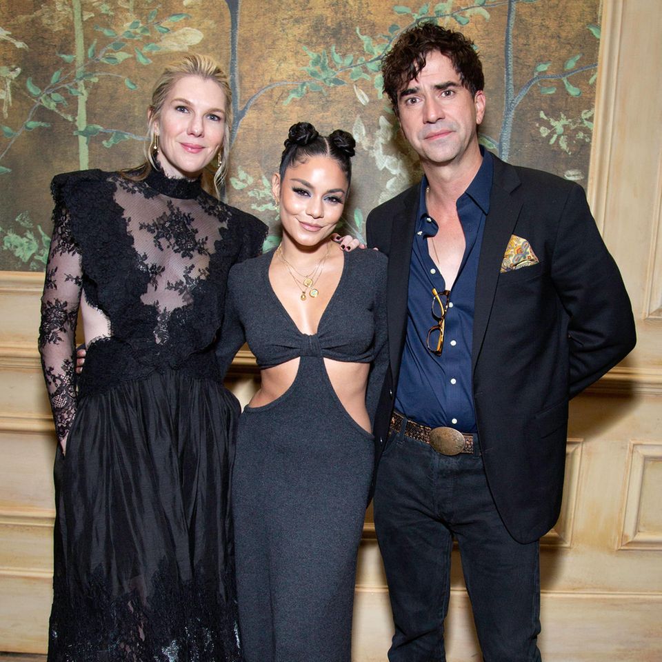 Stylisches Trio: Lily Rabe, Vanessa Hudgens und Hamish Linklater besuchen die "Downtown Owl'-Premiere beim Tribeca Film Festival. Vor allem Vanessa Hudgens in ihrem Michael-Kors-Kleid besticht durch ihren coolen Style. 