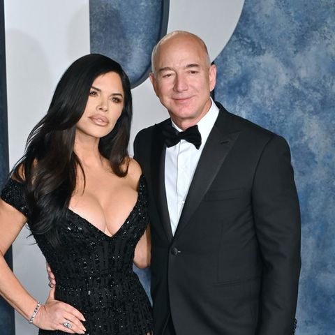 Jeff Bezos und Lauren Sánchez bei einem gemeinsamen Auftritt.