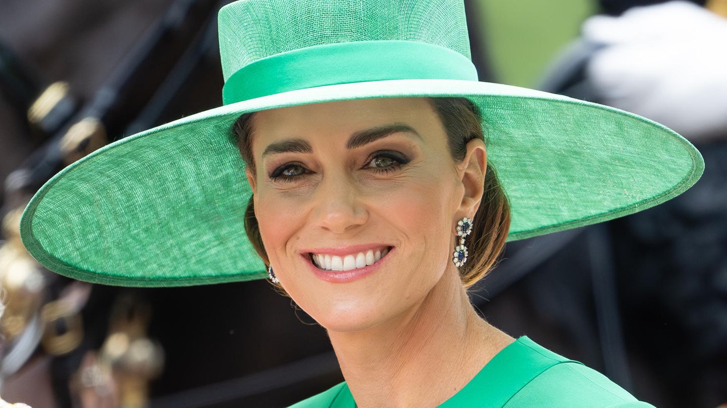 Catherine-Princess-of-Wales-Bei-der-Trooping-the-Colour-Parade-stiehlt-sie-in-Gr-n-allen-die-Show