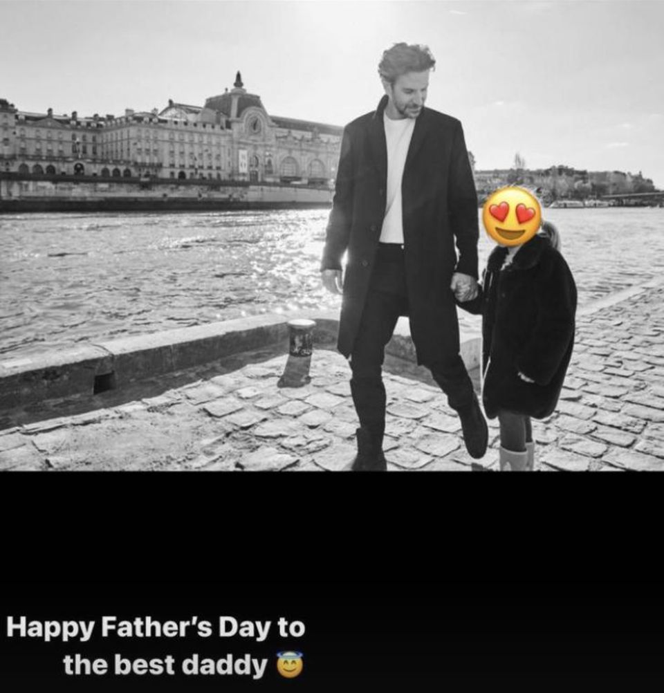 Irina Shayk hat anlässlich des Vatertags in Amerika (18. Juni 2023) in ihrer Instagram Story ein Foto von Bradley Cooper und der gemeinsamen Tochter Lea de Seine gepostet. 