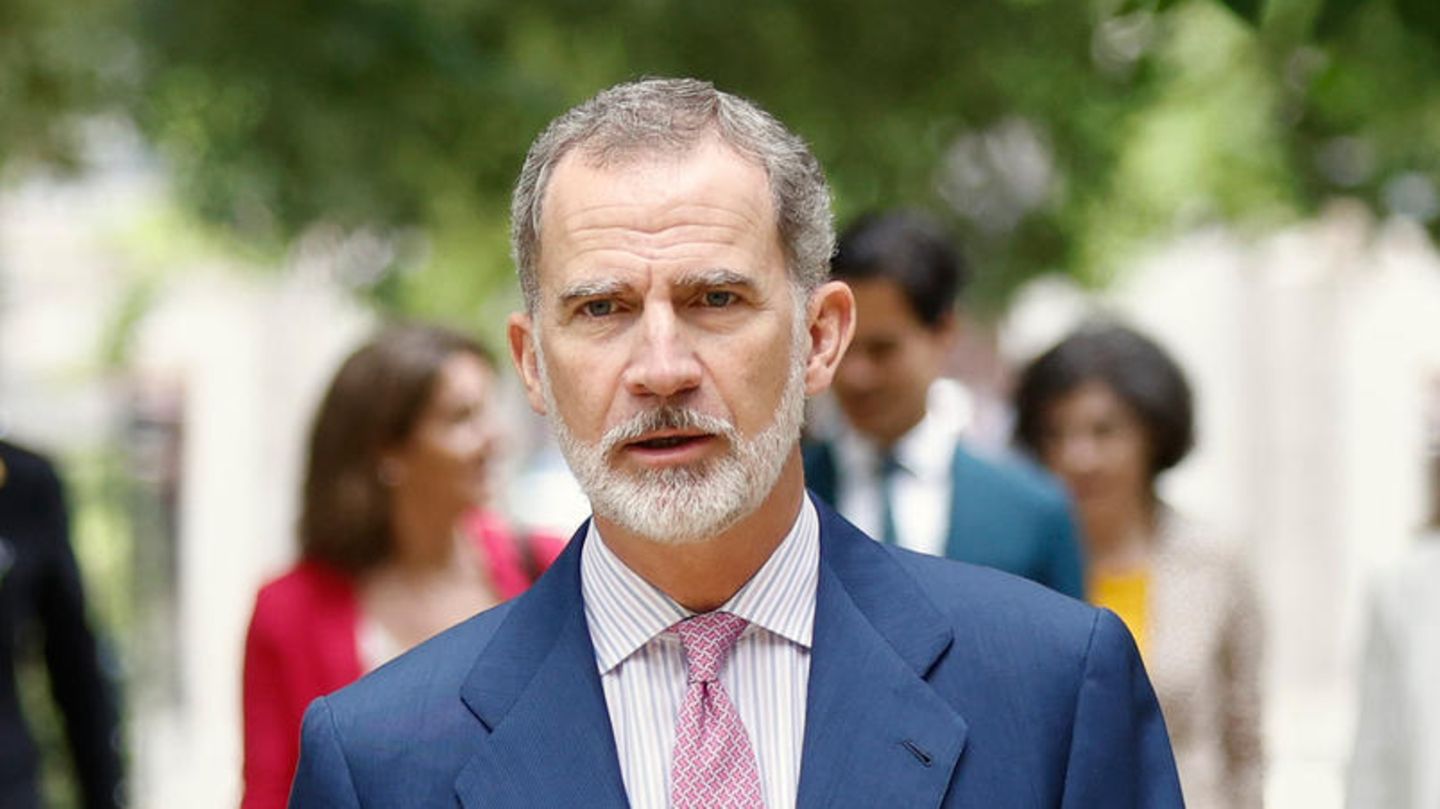 König Felipe: Verschiebt er seinen Familienurlaub wegen dieser ...