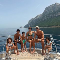 Familie Ronaldo: Cristiano Ronaldo, Georgina Rodriguez und Kinder
