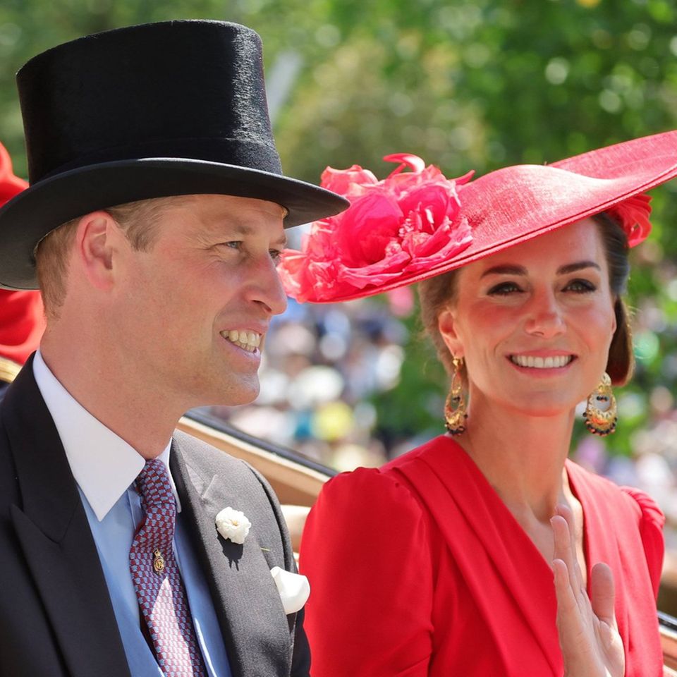 Prinz William und Prinzessin Kate nahmen unter Applaus und Jubel ihrer Fans am Royal Ascot teil.