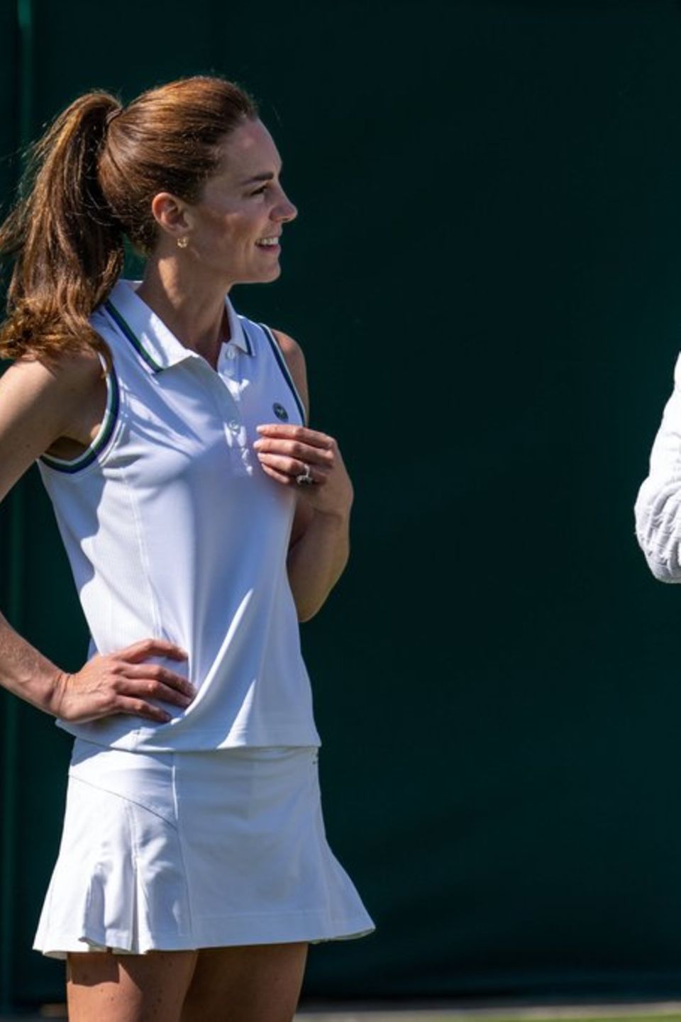 Prinzessin Kate und Roger Federer haben sich in Wimbledon getroffen, um auf die Arbeit der Ballkinder aufmerksam zu machen.