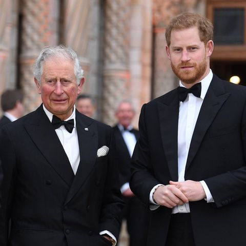 König Charles III. und seinen Sohn Prinz Harry trennt derzeit nicht nur Atlantik.