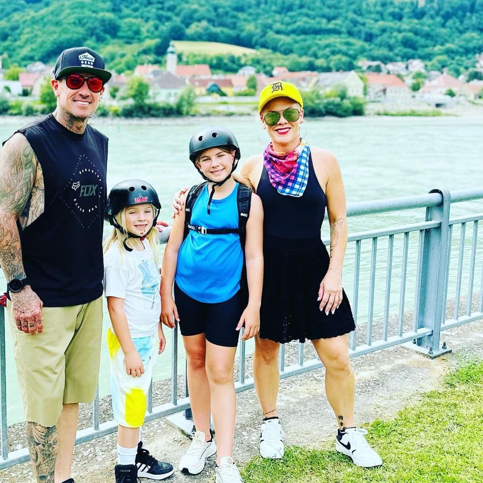 Pink + Carey Hart: mit Sohn Jameson Moon und Tochter Willow