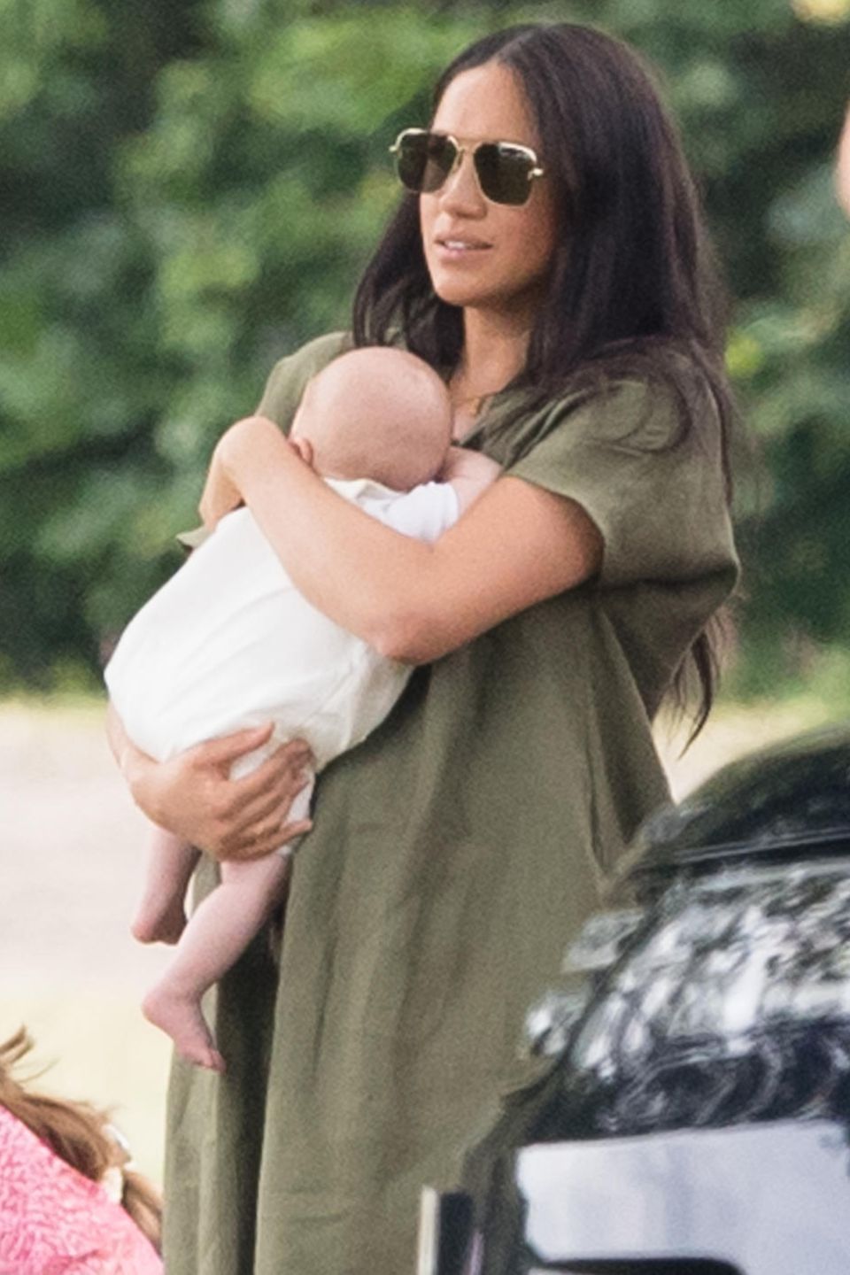 Prinz George, Catherine, Princess of Wales sowie Herzogin Meghan mit Baby Archie Harrison Mountbatten-Windsor im Juli 2019.  