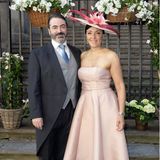 Prinz Joachim Murant und Prinzessin Yasmine Mur haben sich für die Hochzeit von Prinz Amaury von Bourbon-Parma in Schale geworfen. Beide setzen auf traditionelle Wedding-Looks, die eine Kopfbedeckung bei der Frau mit einschließt. 