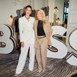 Während der Berliner Modewoche laden Boss und GALA zum Fashion Lunch im Hotel Zoo ein. Rebecca Mir und Astrid Bleeker (Ad Alliance) geben im weißen und beigen Hosenanzug ein perfektes Paar ab.