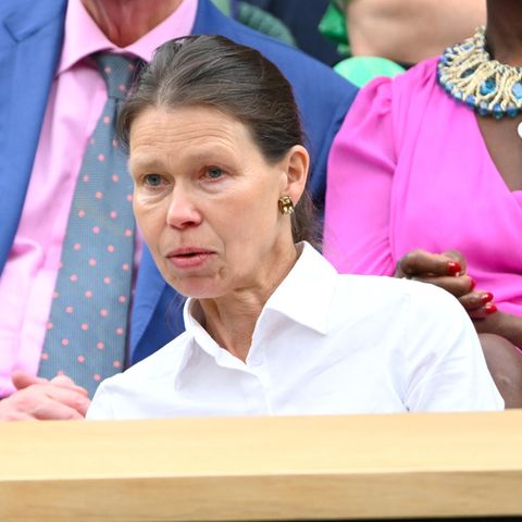 Lady Sarah Chatto (r.) mit Herzogin Birgitte am 14. Juli 2023 in Wimbledon