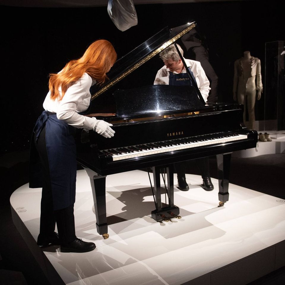 An diesem Yamaha G2 Baby Grand Piano soll Freddie Mercury unter anderem "Bohemian Rhapsody" komponiert haben.