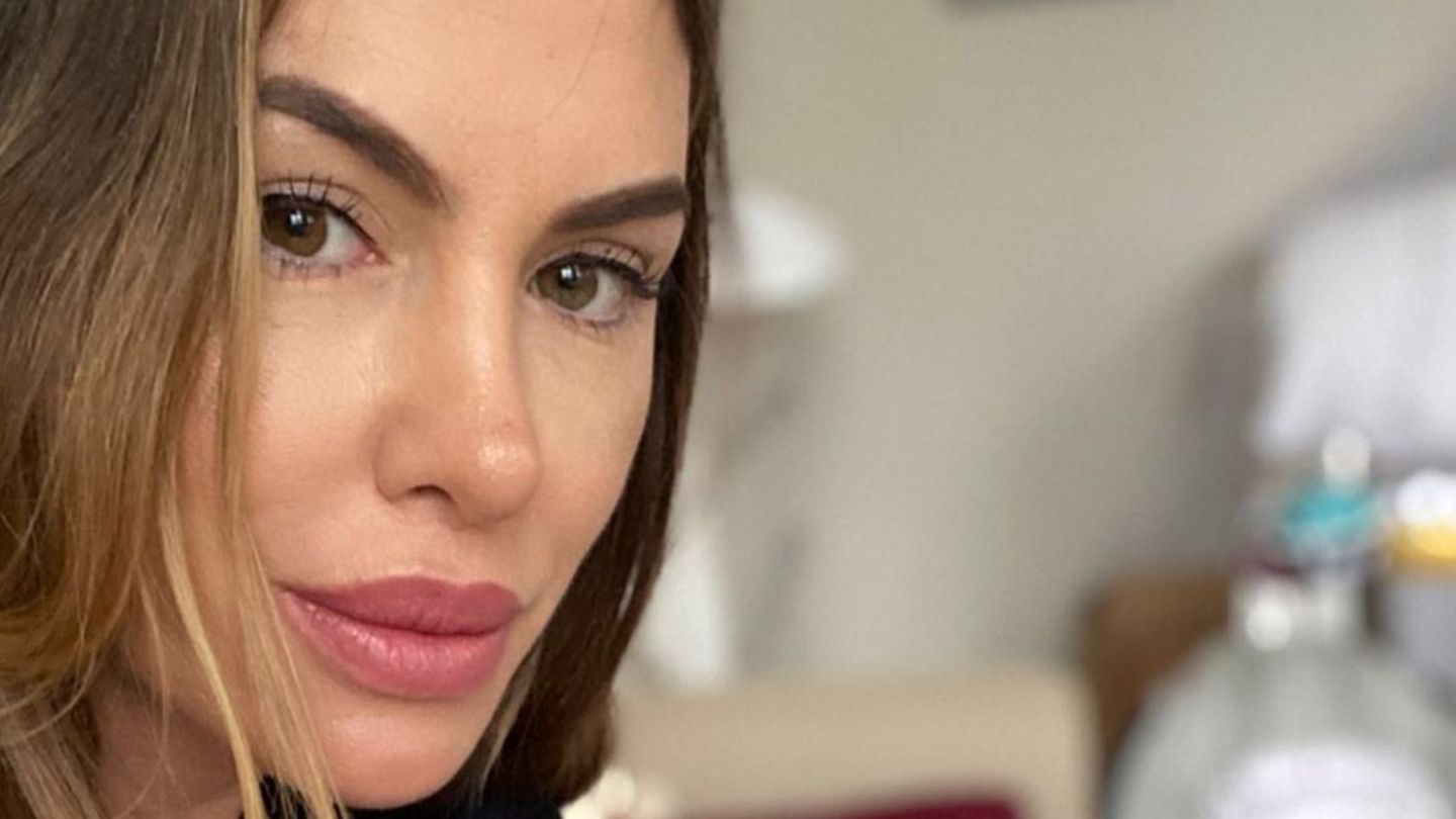 AnnaMaria Ferchichi Sexy Bikinifoto nach 8 Kindern zeigt ihre Disziplin GALA.de