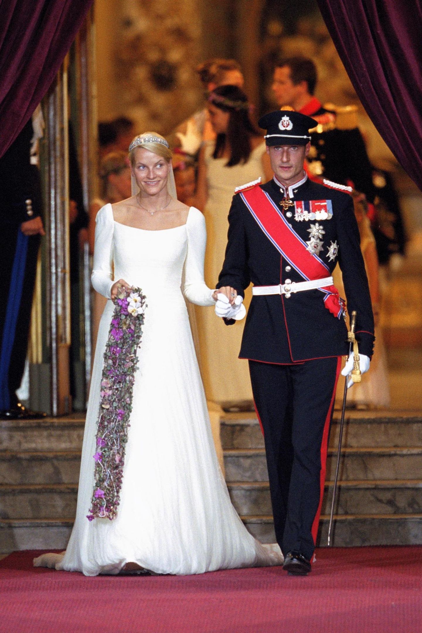 Prinzessin Mette-Marit + Prinz Haakon: Die Bilder ihrer Hochzeit | GALA.de