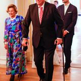 Die großen Feierlichkeiten anlässlich der 50. Geburtstage von Kronprinz Haakon und seiner Frau Kronprinzessin Mette-Marit im Königlichen Schloss können beginnen! Ganz vorne mit dabei sind die stolzen Eltern und Schwiegereltern König Harald und Königin Sonja.
