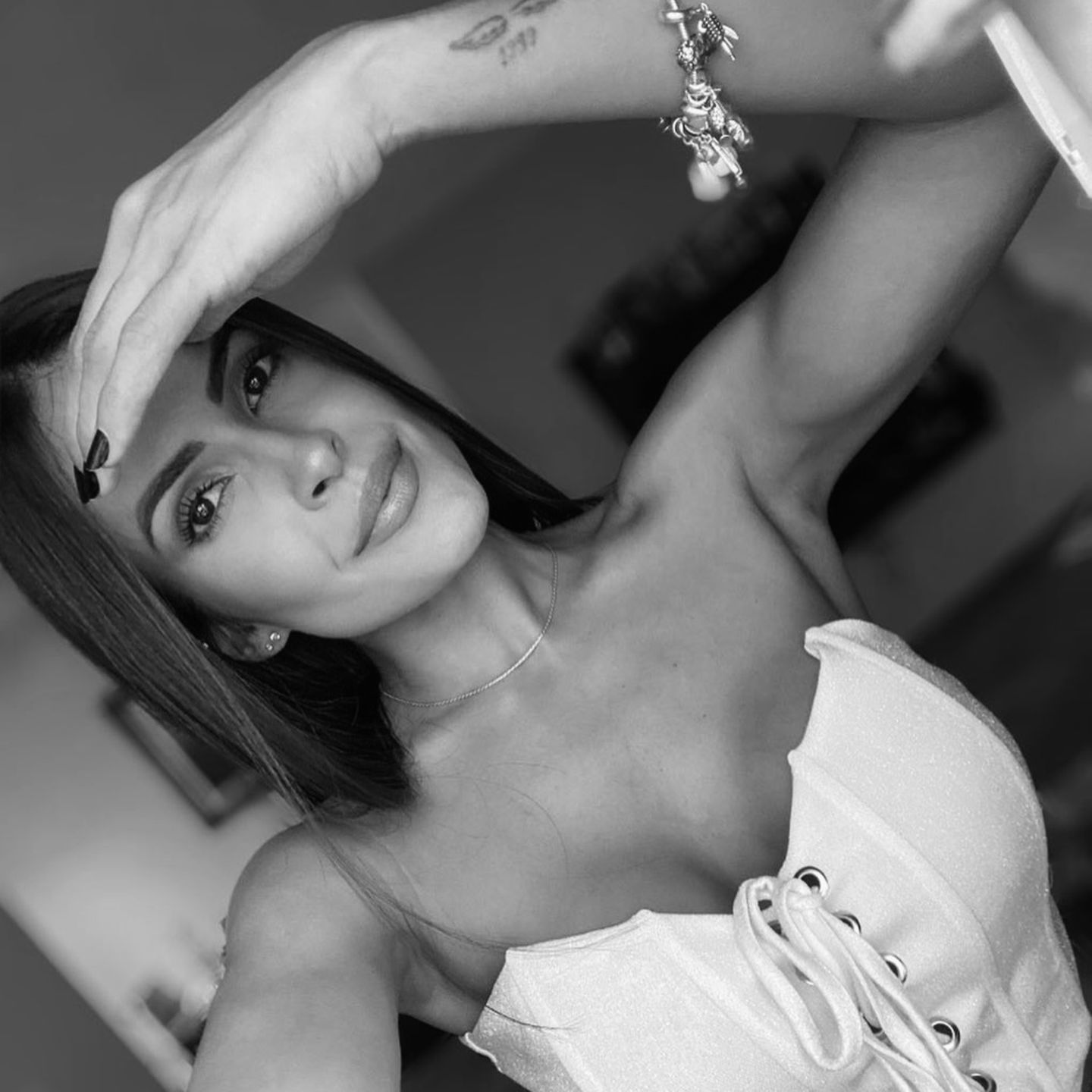 Fitness Influencerin Larissa Borges Z8KA8uR_kJyS0M