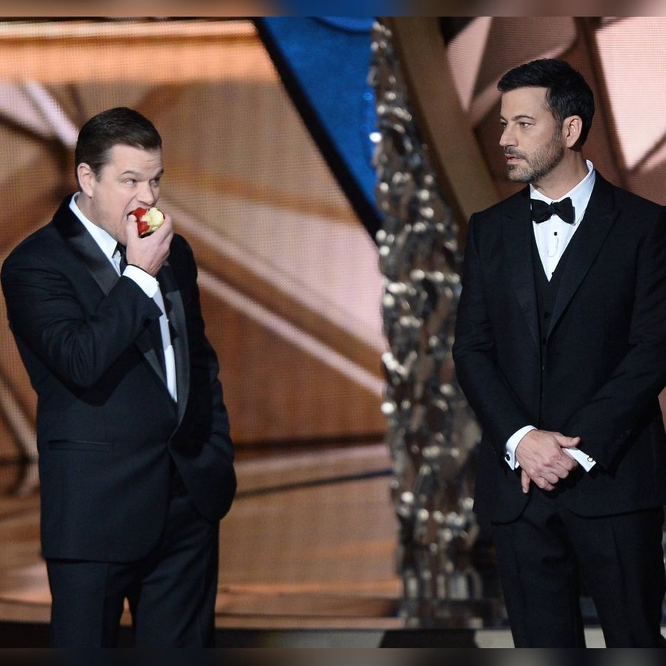 Spielerische Rivalen: Matt Damon (l.) und Jimmy Kimmel, hier bei der Emmy-Verleihung 2016.