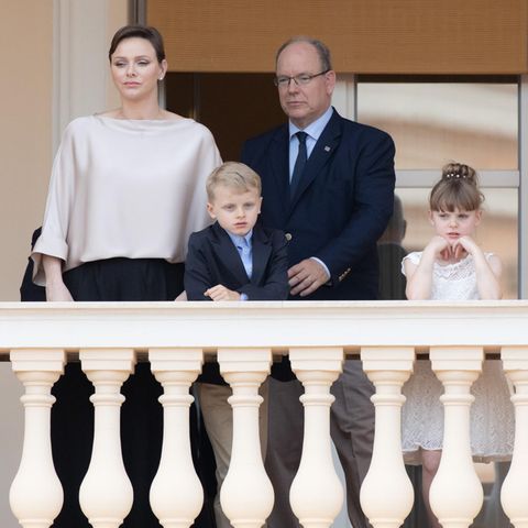 Fürstin Charlène, Prinz Jacques, Fürst Albert und Prinzessin Gabriella
