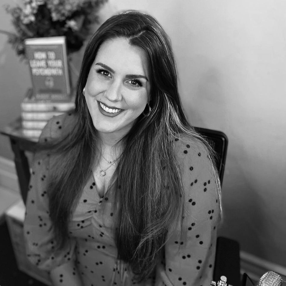 Maddy Anholt