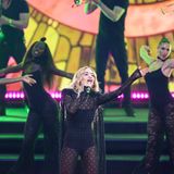 Rita Oras Show begeistert die Zuschauer in der Merkur Spiel-Arena.
