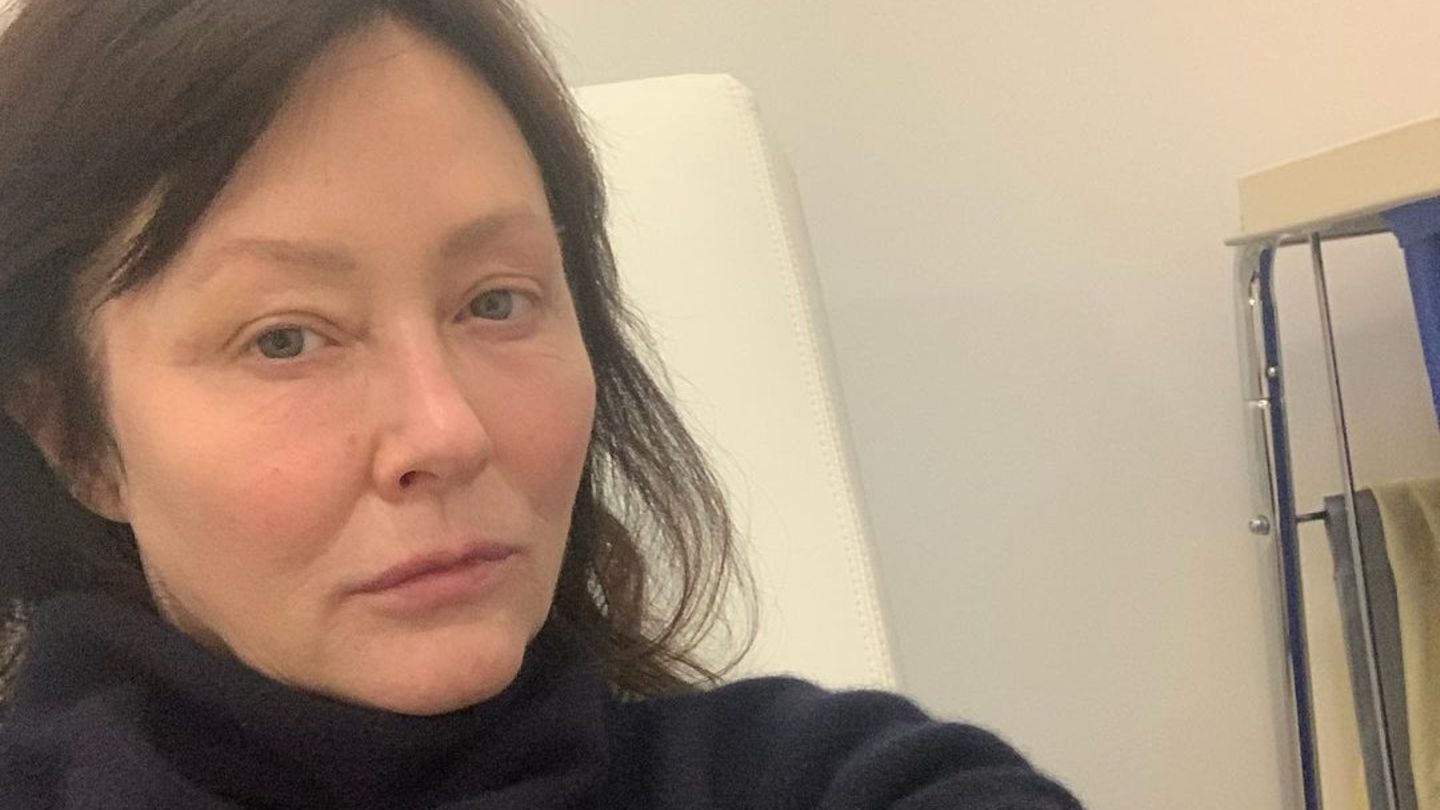 Shannen-Doherty-Tr-nen-auf-der-B-hne-bei-Beverly-Hills-Reunion