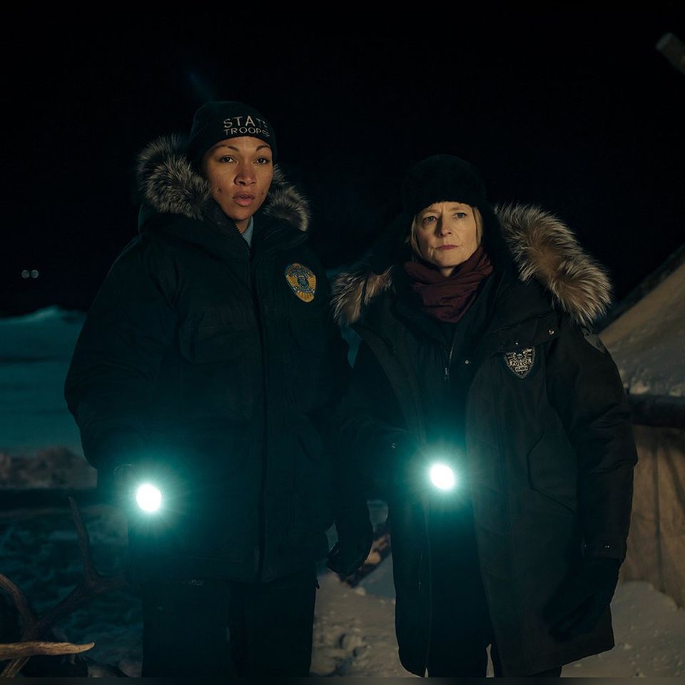 Evangeline Navarro (Kali Reis) und Jodie Foster (Liz Danvers) in "True Detective: Night Country".