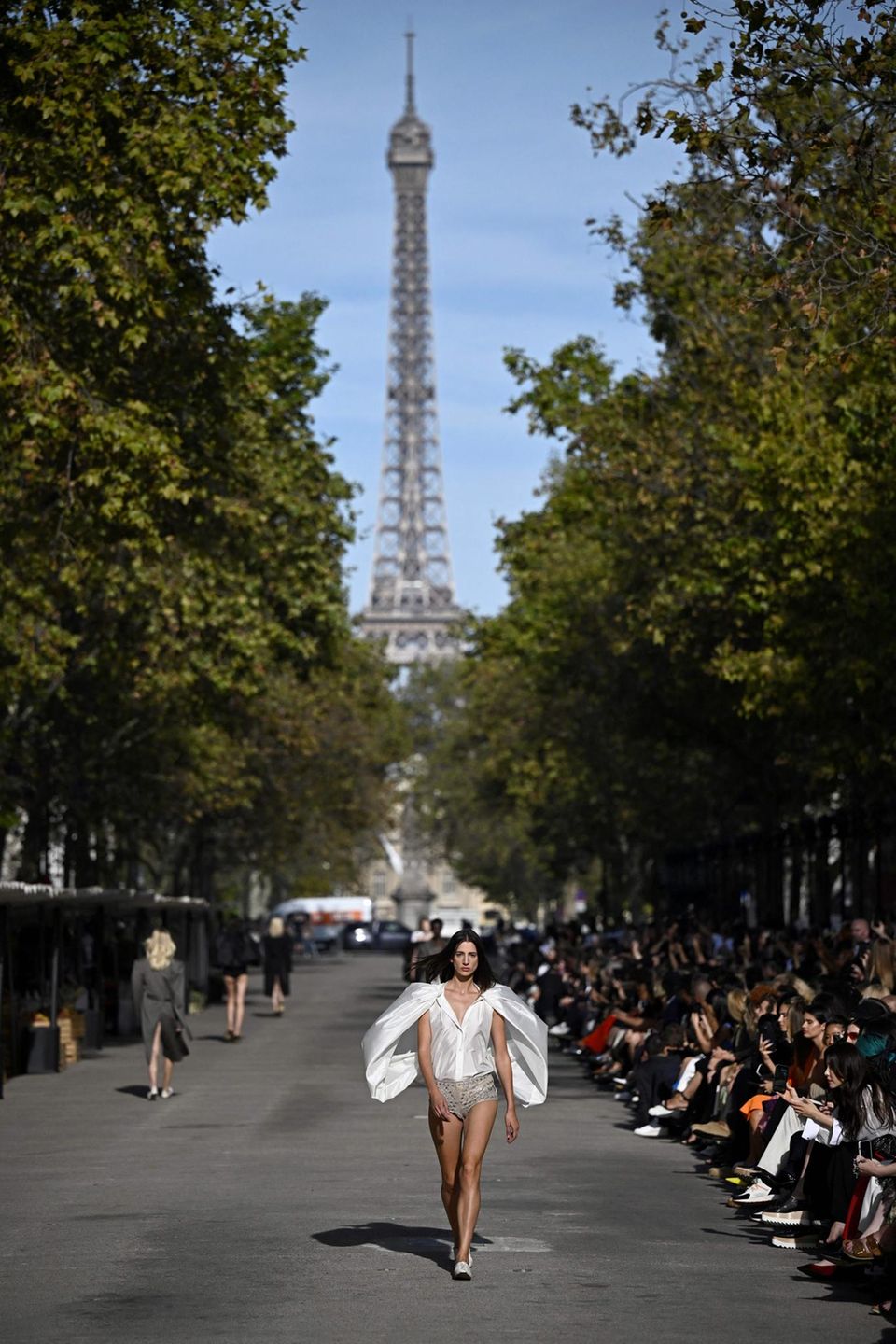 Paris Fashion Week: Die schönsten Looks aus der französischen ...