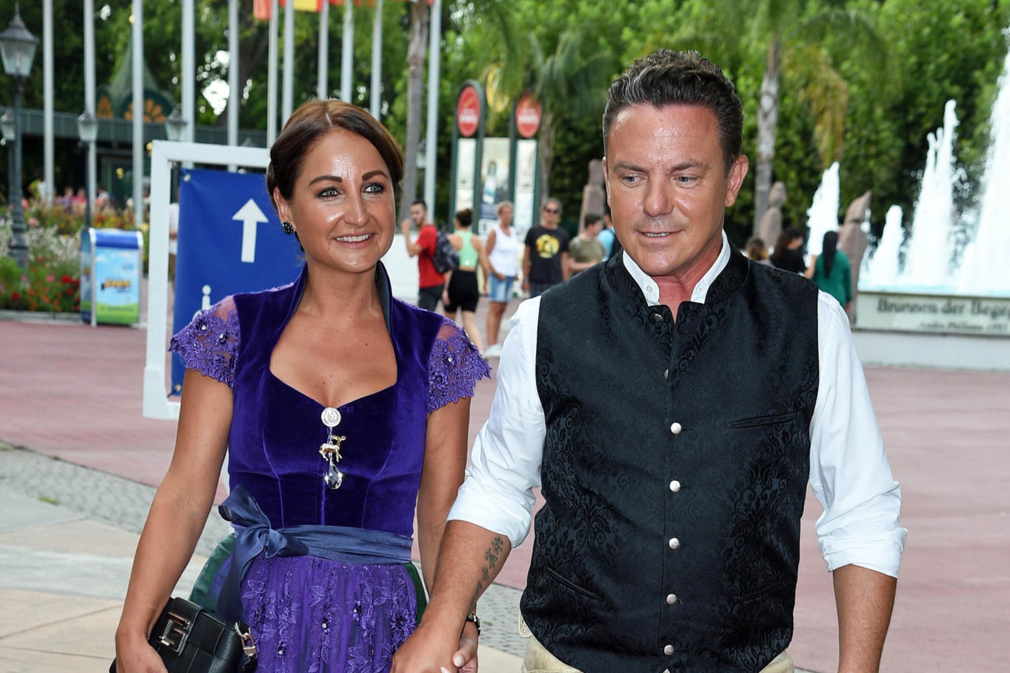 Stefan Mross: Tabubruch! Eva Luginger nimmt Woitschacks Platz ein | GALA.de