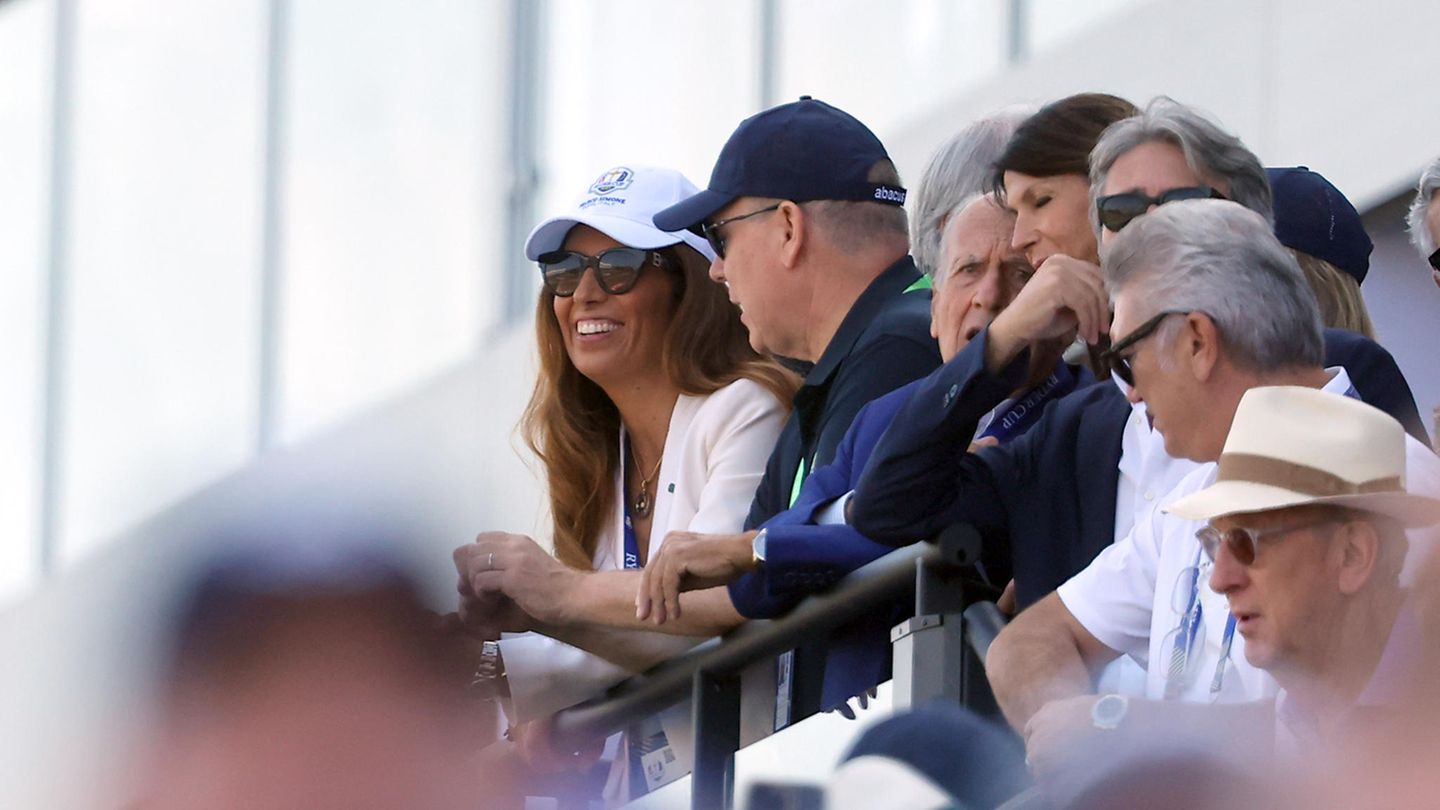 Fürst Albert Ausgelassen in Rom mit dieser Schönheit GALA.de
