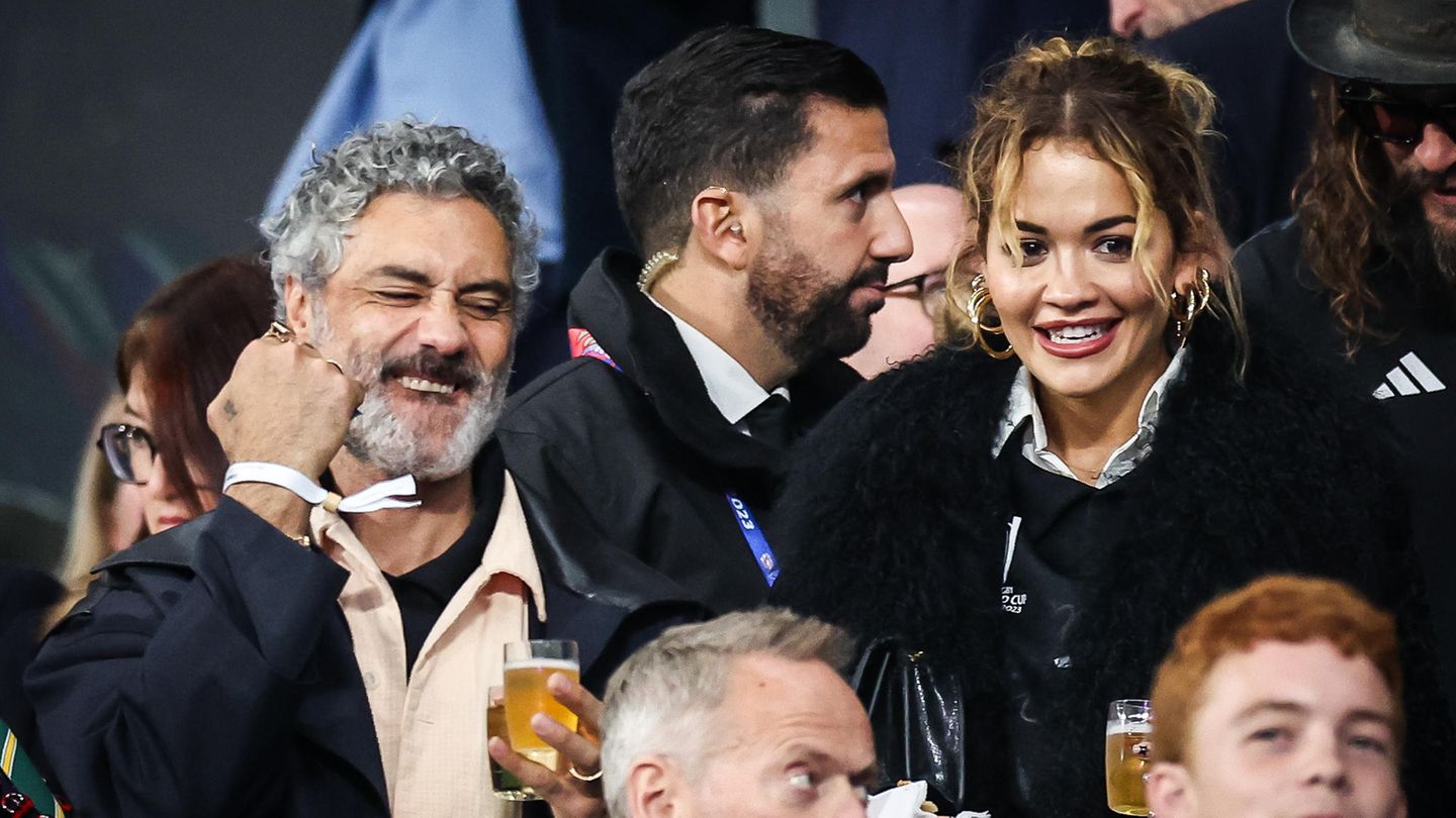 In-der-ersten-Reihe-W-hrend-der-Rugby-WM-fiebern-sie-im-Stadion-mit