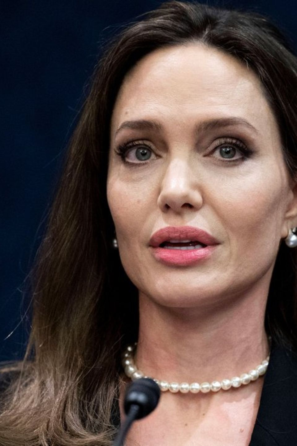 Angelina Jolie nimmt Stellung zum Nahostkonflikt.