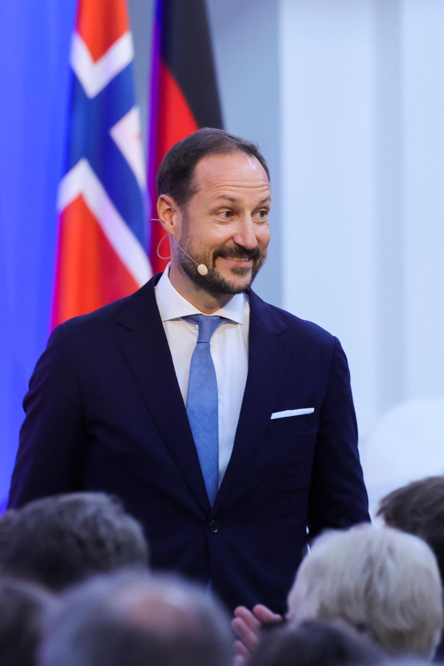 Kronprinz Haakon: Der Norwegische Thronfolger Zu Besuch In Deutschland ...