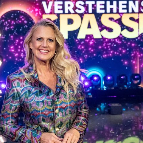 "Verstehen Sie Spaß?": Barbara Schöneberger führt durch die Show.